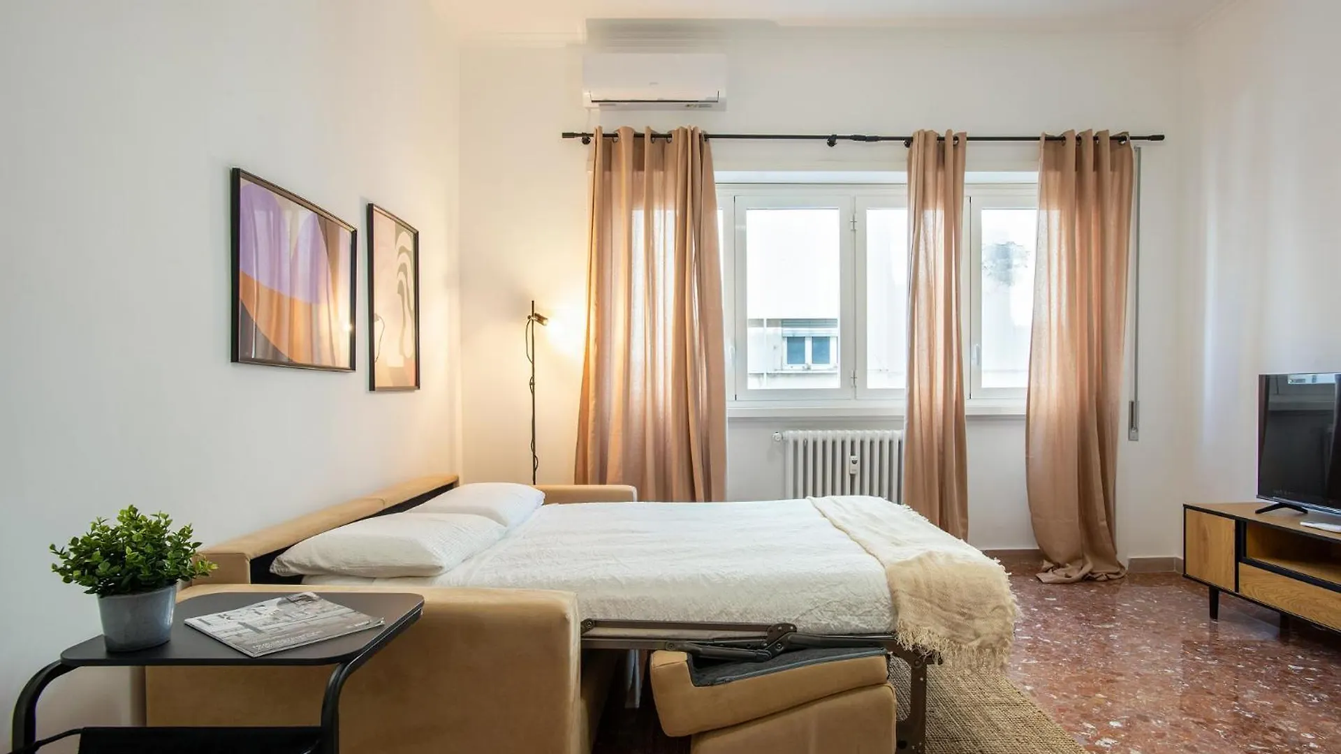 R&R-Tuscolana Spacious Apartment Front Of The Subway 로마