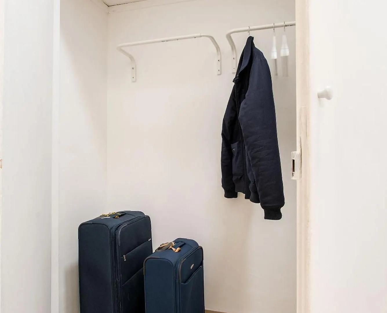 R&R-Tuscolana Spacious Apartment Front Of The Subway 로마