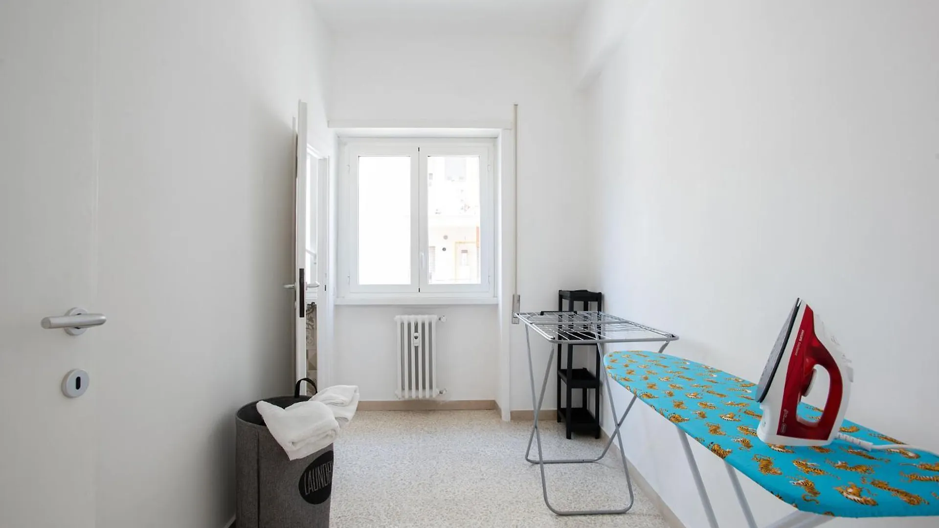 R&R-Tuscolana Spacious Apartment Front Of The Subway 로마