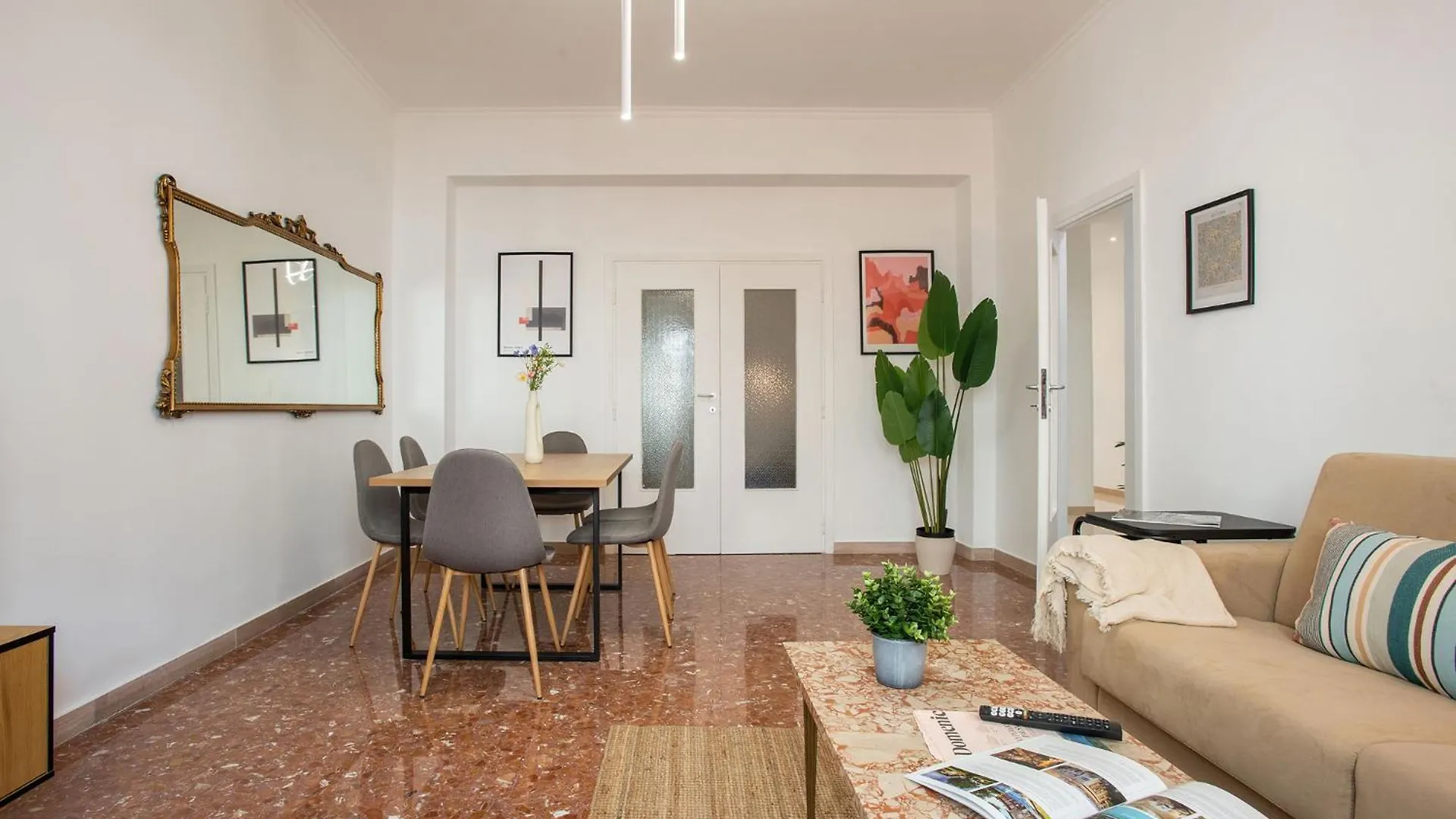 R&R-Tuscolana Spacious Apartment Front Of The Subway 로마