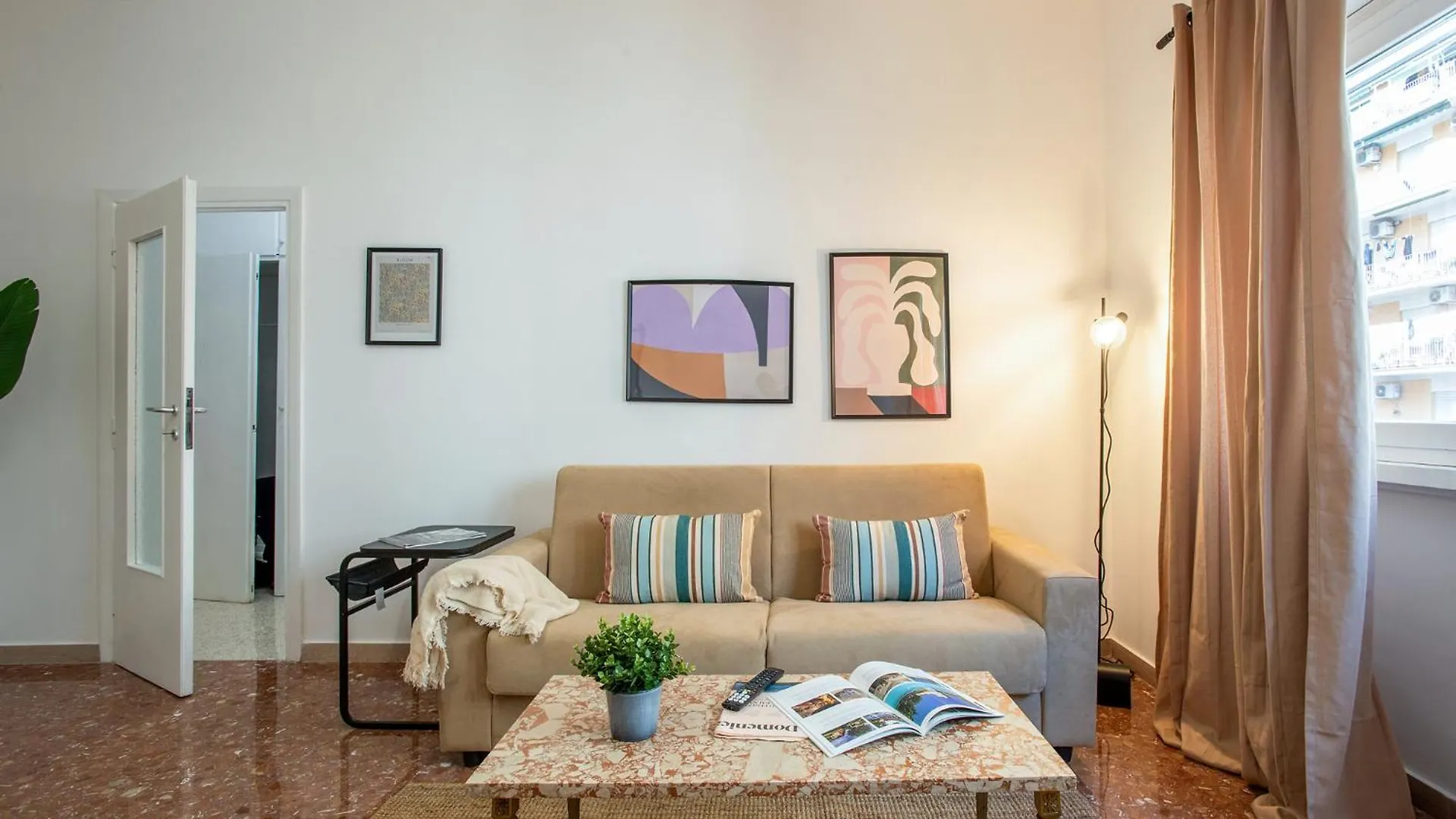 R&R-Tuscolana Spacious Apartment Front Of The Subway 로마
