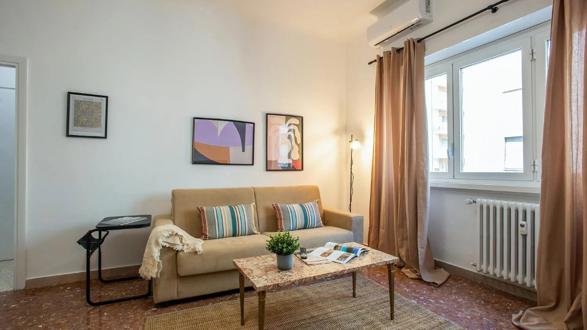 R&R-Tuscolana Spacious Apartment Front Of The Subway 로마